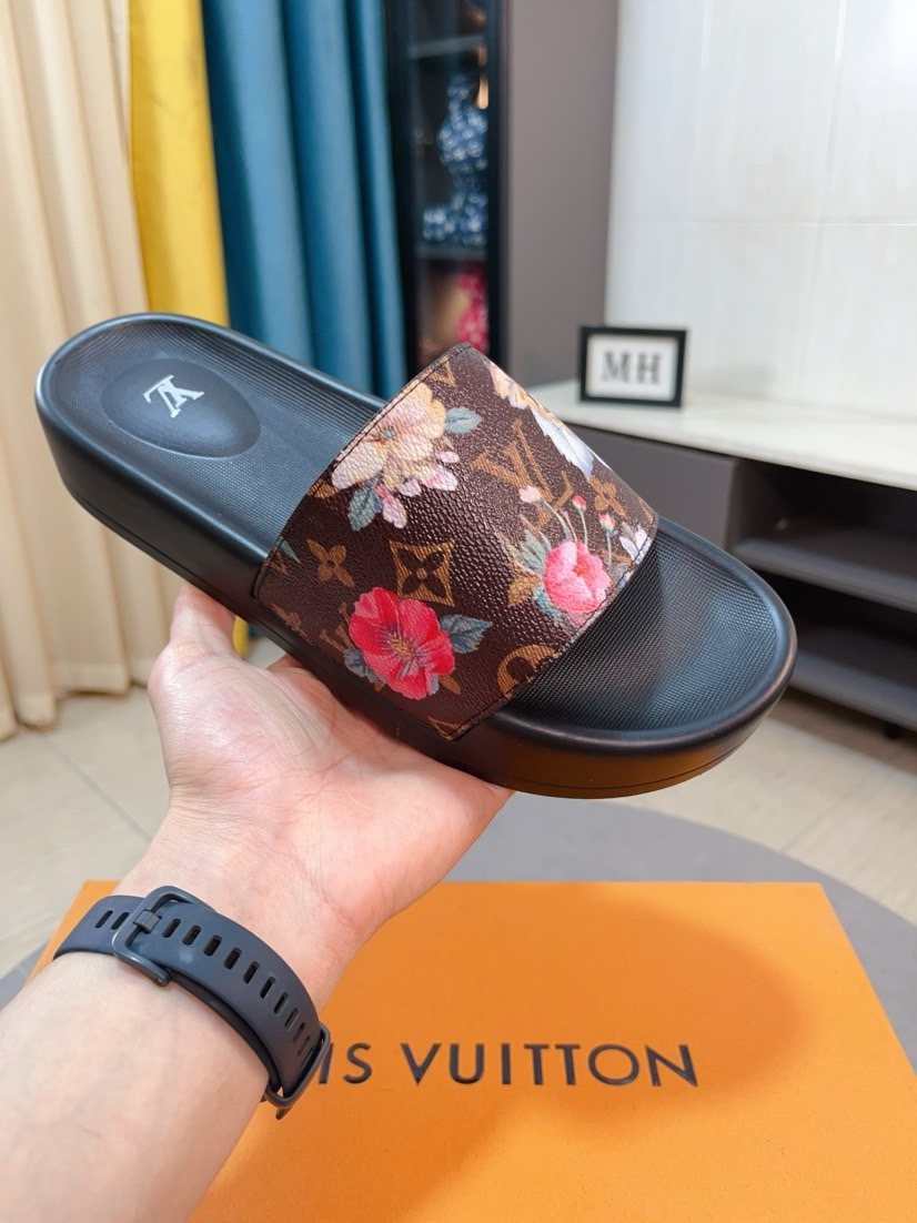 Louis Vuitton Men's Brown Floral Print Slide Sandals
