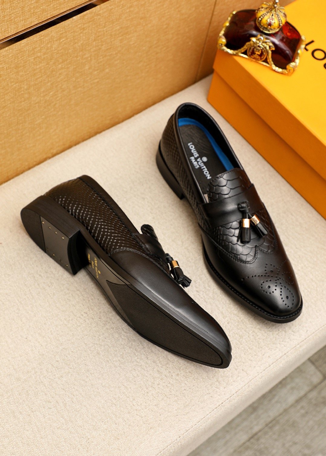 Louis Vuitton Black Textured Tassel Loafers