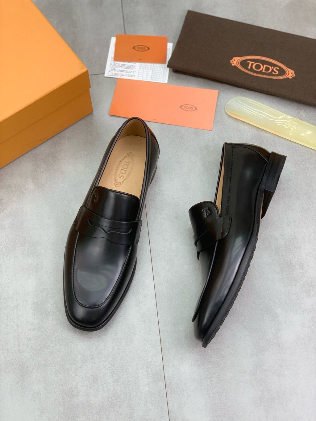 TOD'S Men's Black Penny Loafers